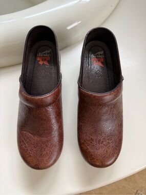 Dansko Brown Embossed Leather Slip-On Clogs - Women’s